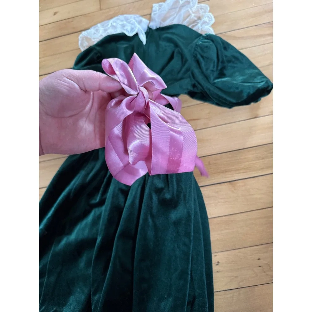 Vintage Bonnie Jean green velour white lace tie back bow holiday dress girls